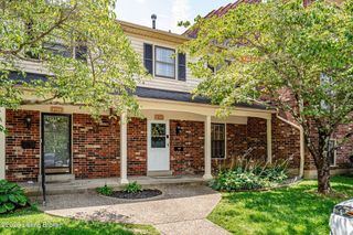 8134 Lake Terrace, Louisville, KY 40222