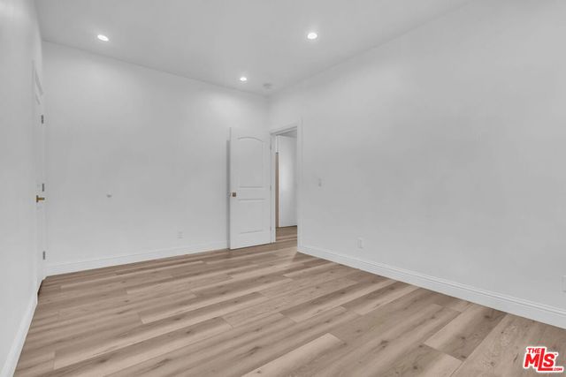 261 W 43rd Place, Los Angeles, CA 90037