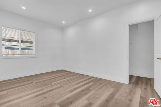261 W 43rd Place, Los Angeles, CA 90037