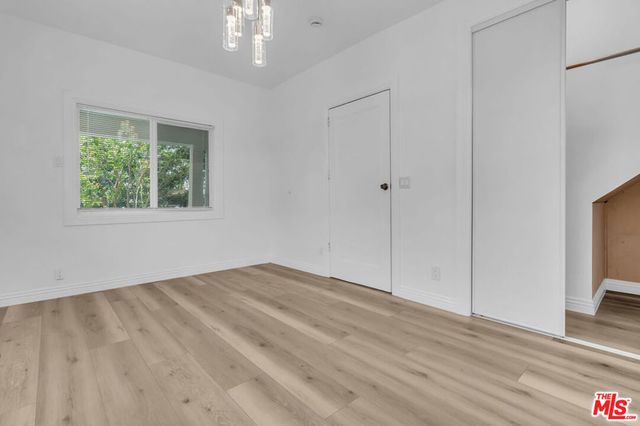261 W 43rd Place, Los Angeles, CA 90037