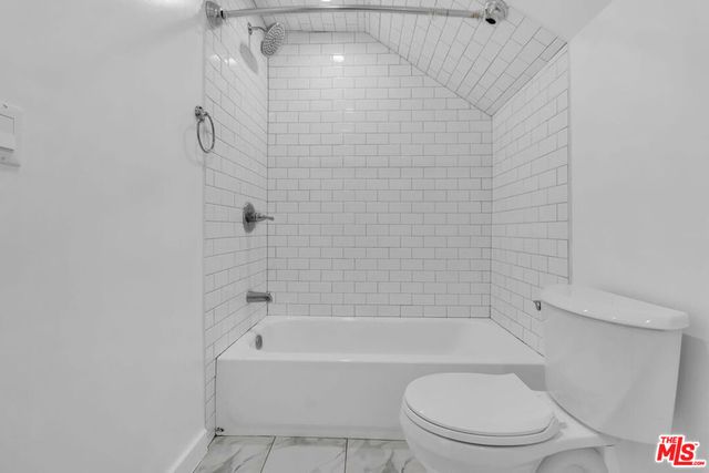 261 W 43rd Place, Los Angeles, CA 90037