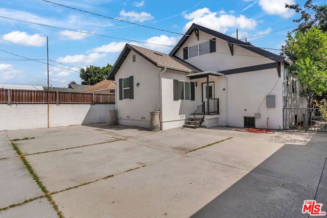 261 W 43rd Place, Los Angeles, CA 90037