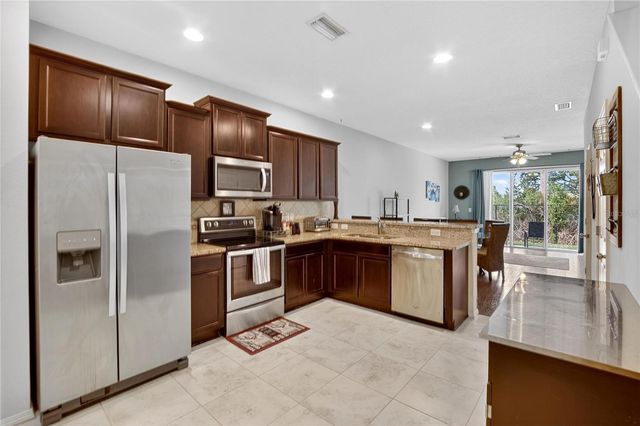 4732 WHITE SANDERLING COURT, Tampa, FL 33619