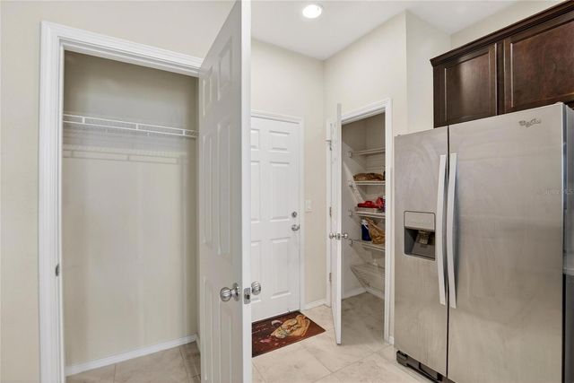 4732 WHITE SANDERLING COURT, Tampa, FL 33619