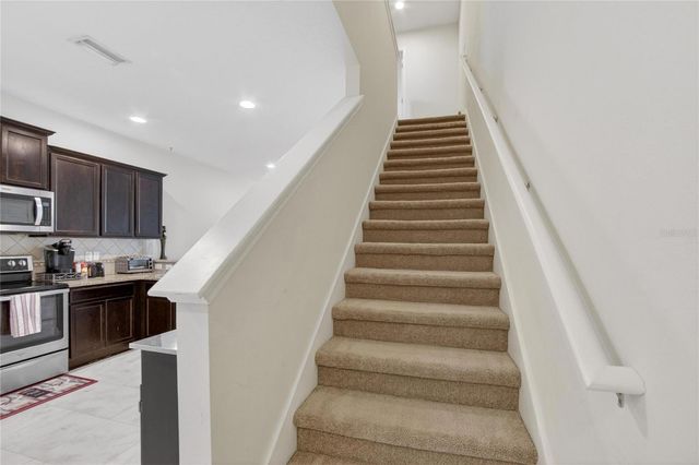 4732 WHITE SANDERLING COURT, Tampa, FL 33619