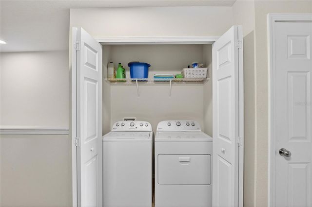 4732 WHITE SANDERLING COURT, Tampa, FL 33619