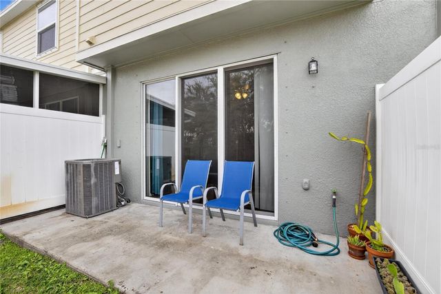 4732 WHITE SANDERLING COURT, Tampa, FL 33619