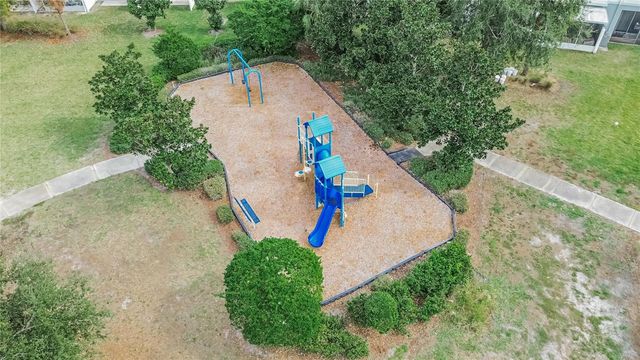 4732 WHITE SANDERLING COURT, Tampa, FL 33619