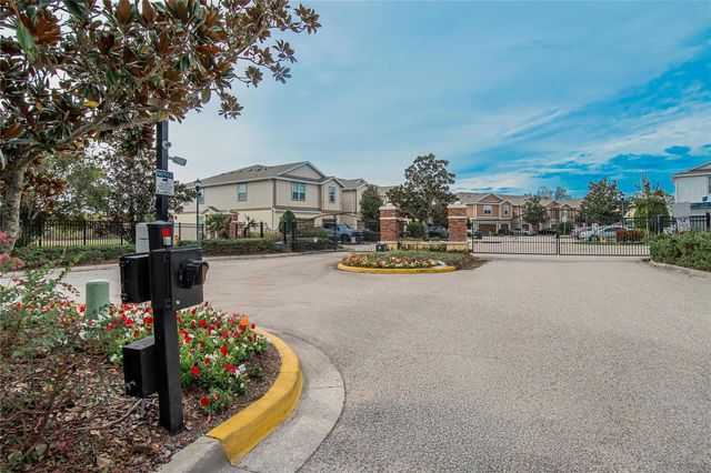 4732 WHITE SANDERLING COURT, Tampa, FL 33619