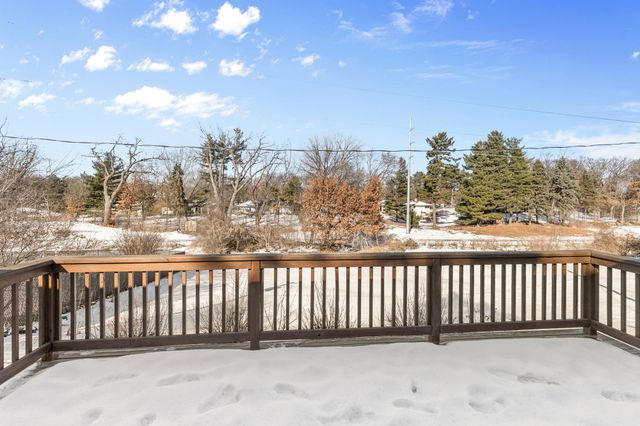 727 Terrace Drive, Roseville, MN 55113