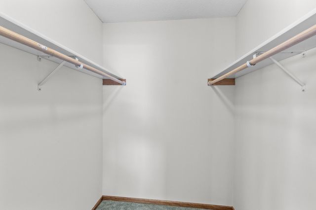 727 Terrace Drive, Roseville, MN 55113