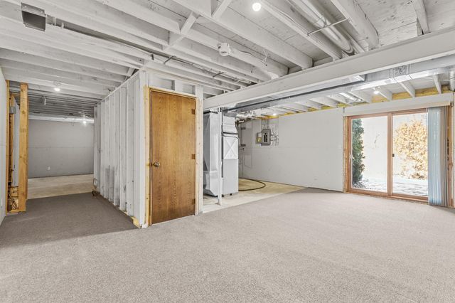 727 Terrace Drive, Roseville, MN 55113