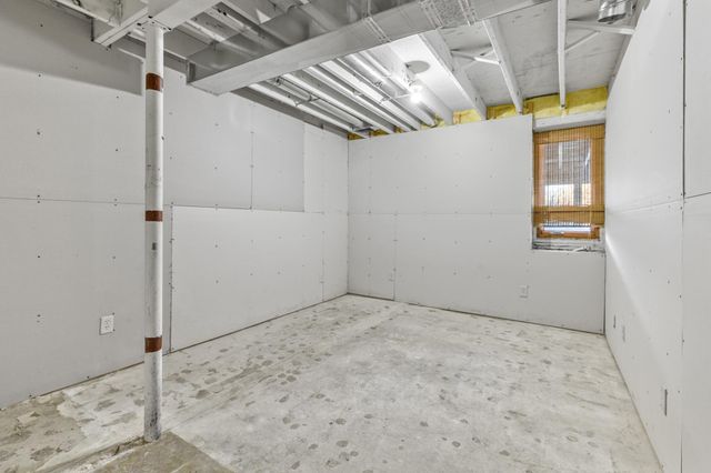 727 Terrace Drive, Roseville, MN 55113