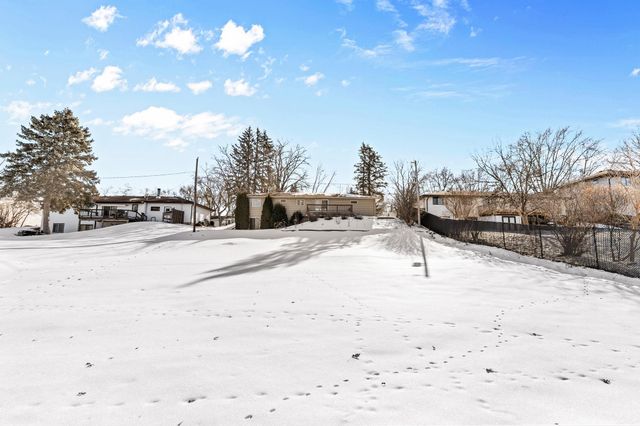 727 Terrace Drive, Roseville, MN 55113