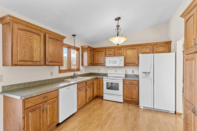 727 Terrace Drive, Roseville, MN 55113