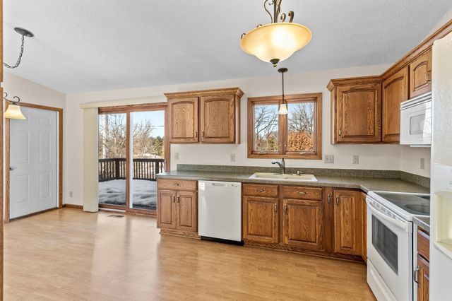 727 Terrace Drive, Roseville, MN 55113