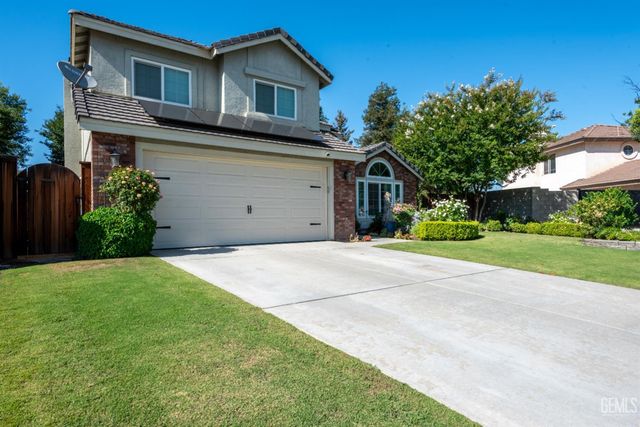 9204 Buckingham Way, Bakersfield, CA 93312
