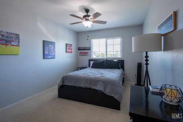 9204 Buckingham Way, Bakersfield, CA 93312