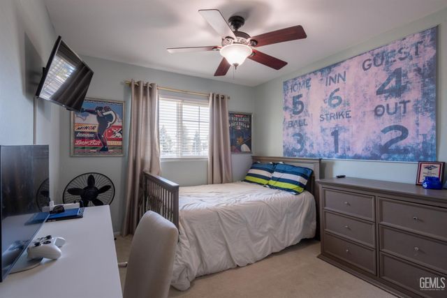 9204 Buckingham Way, Bakersfield, CA 93312