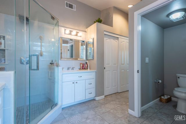 9204 Buckingham Way, Bakersfield, CA 93312