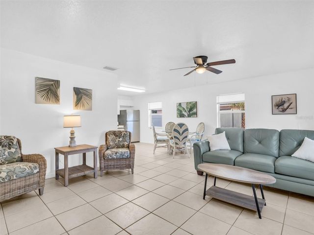 103 E PARK STREET, Tarpon Springs, FL 34689