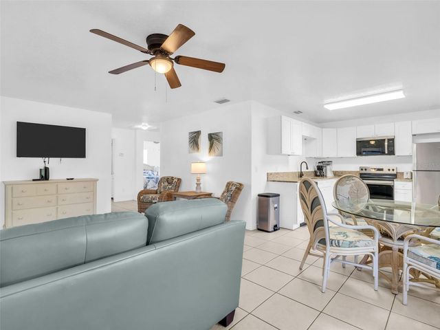 103 E PARK STREET, Tarpon Springs, FL 34689