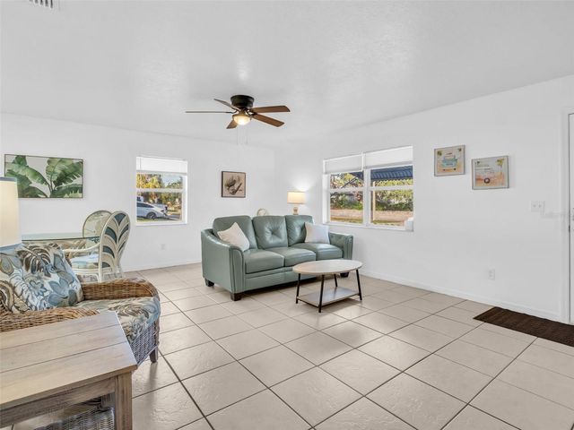 103 E PARK STREET, Tarpon Springs, FL 34689
