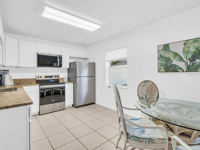 103 E PARK STREET, Tarpon Springs, FL 34689