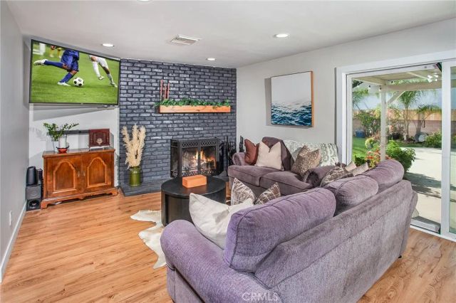 21709 Michale Street, Canoga Park, CA 91304