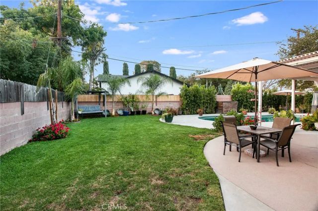21709 Michale Street, Canoga Park, CA 91304