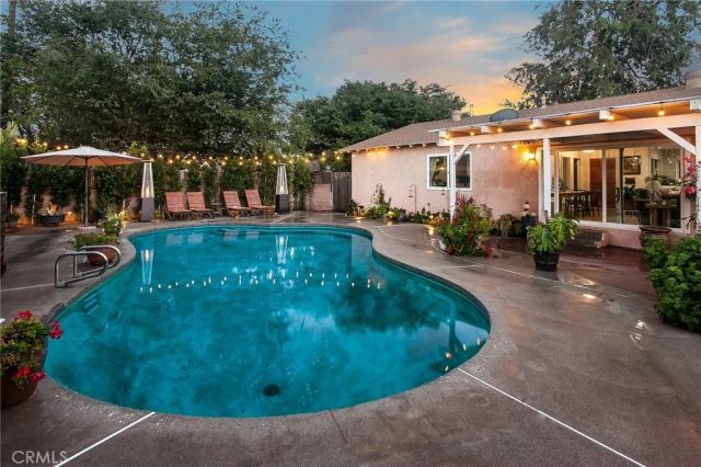 21709 Michale Street, Canoga Park, CA 91304