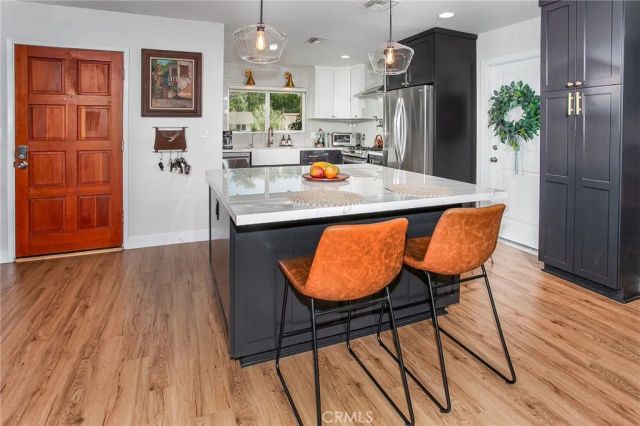 21709 Michale Street, Canoga Park, CA 91304
