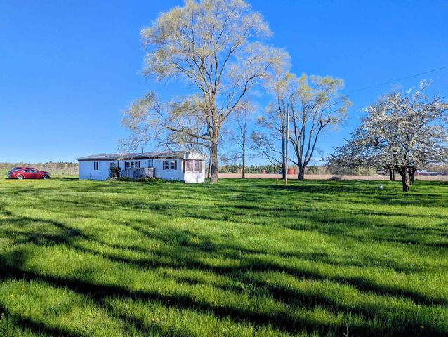 5312 & 5324 Kocot Road, Sterling, MI 48659