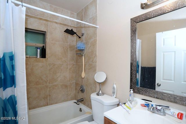 624 N Columbus Boulevard, Tucson, AZ 85711