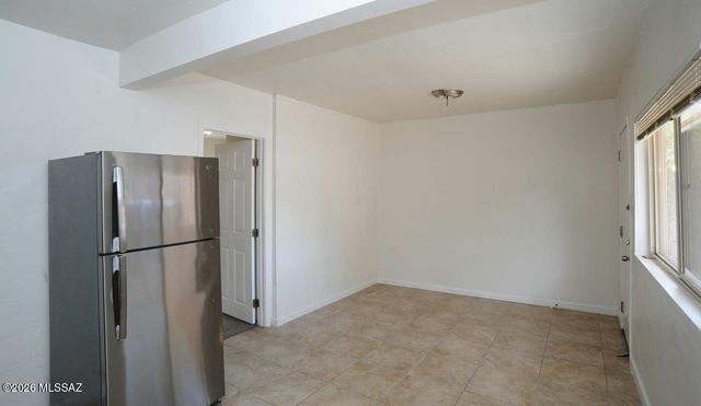 624 N Columbus Boulevard, Tucson, AZ 85711