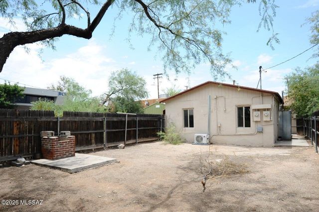624 N Columbus Boulevard, Tucson, AZ 85711