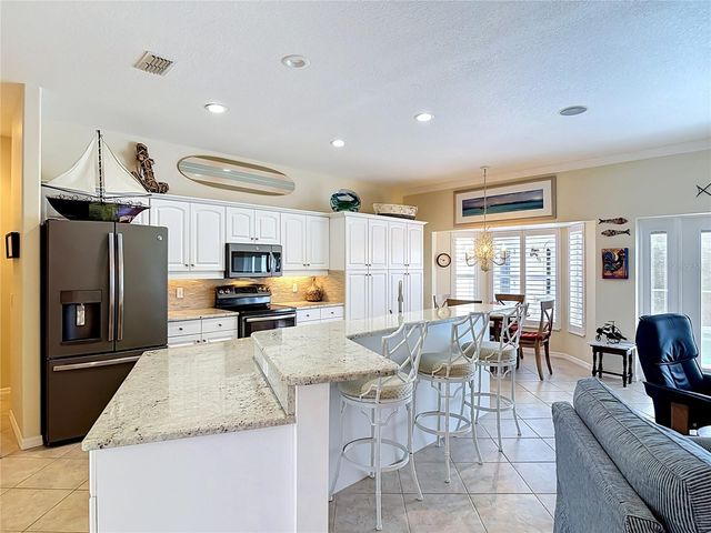 21 RICHMOND DR, New Smyrna Beach, FL 32169