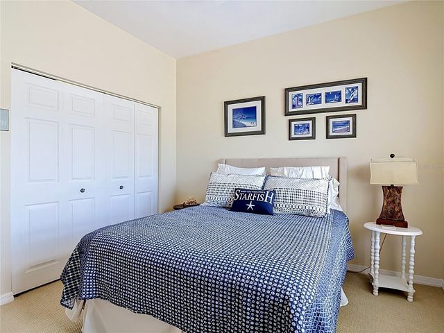 21 RICHMOND DR, New Smyrna Beach, FL 32169