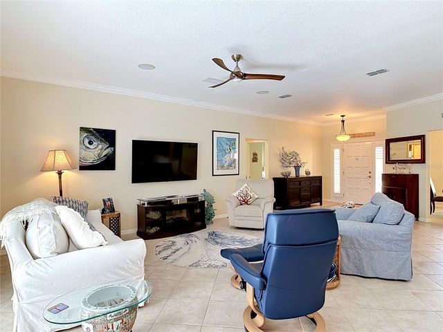 21 RICHMOND DR, New Smyrna Beach, FL 32169