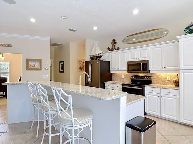 21 RICHMOND DR, New Smyrna Beach, FL 32169