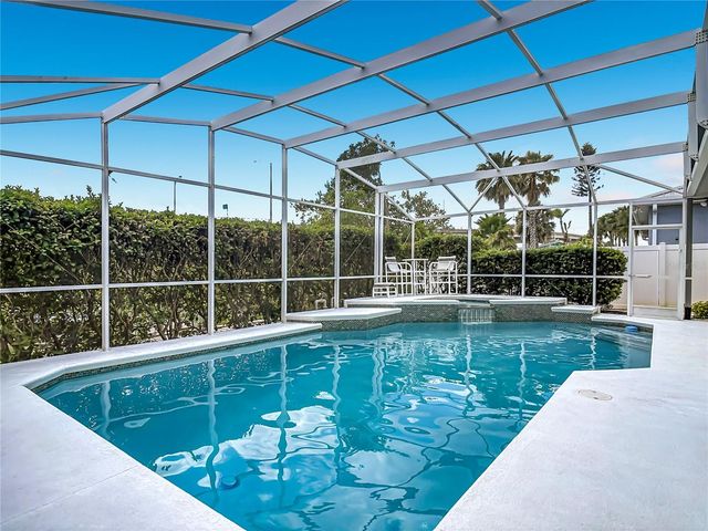 21 RICHMOND DR, New Smyrna Beach, FL 32169