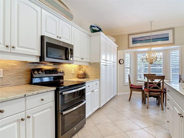 21 RICHMOND DR, New Smyrna Beach, FL 32169