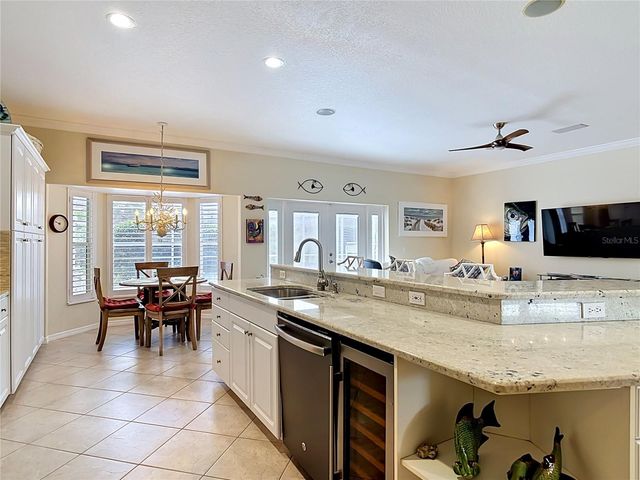 21 RICHMOND DR, New Smyrna Beach, FL 32169