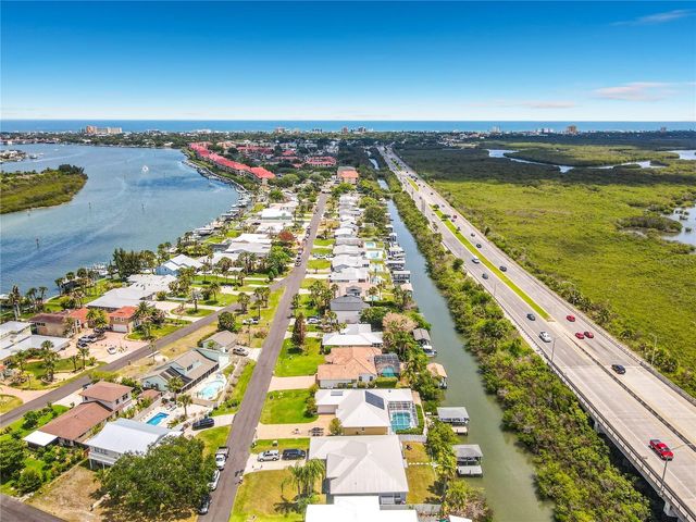 21 RICHMOND DR, New Smyrna Beach, FL 32169