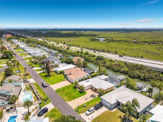 21 RICHMOND DR, New Smyrna Beach, FL 32169
