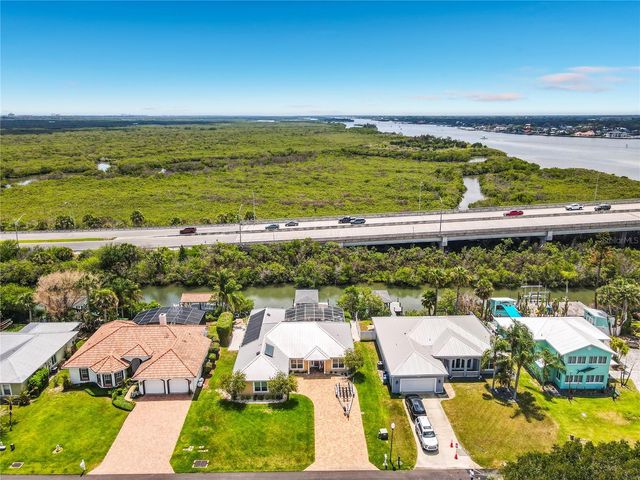 21 RICHMOND DR, New Smyrna Beach, FL 32169