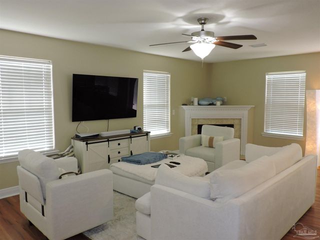 3885 Weatherstone Cir, Pensacola, FL 32507