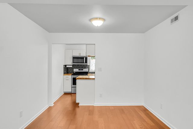 301 Lakeside Drive C-1, Mount Pleasant, SC 29464