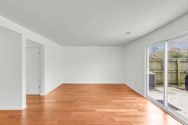 301 Lakeside Drive C-1, Mount Pleasant, SC 29464