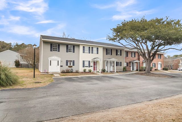 301 Lakeside Drive C-1, Mount Pleasant, SC 29464